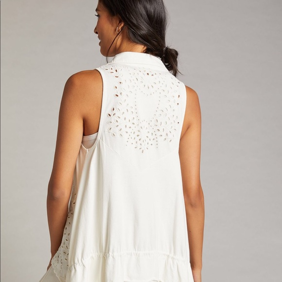 Anthropologie | Eyelet Buttondown Blouse | M/L - Picture 7 of 10